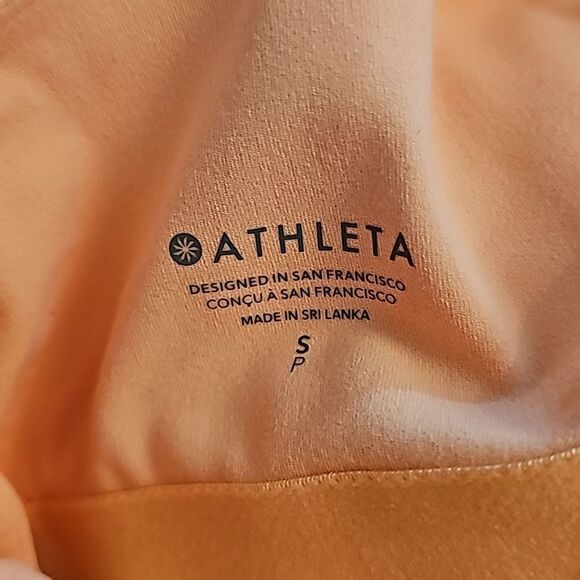 Athleta Conscious Cut Out Crop, Size Small D-DD, NWT, - Picture 5 of 10